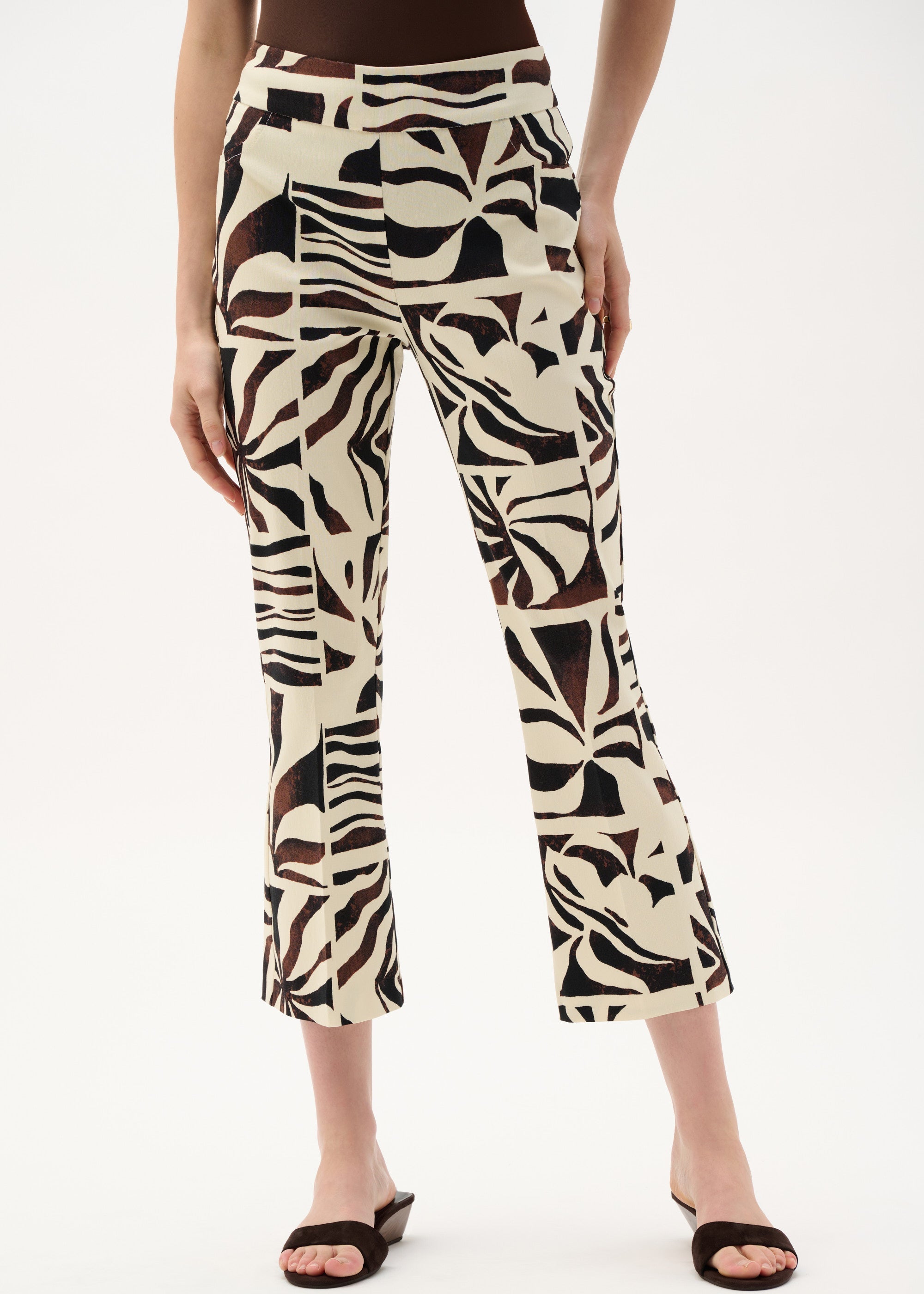 Tropical Print Flared Pull-On Pants