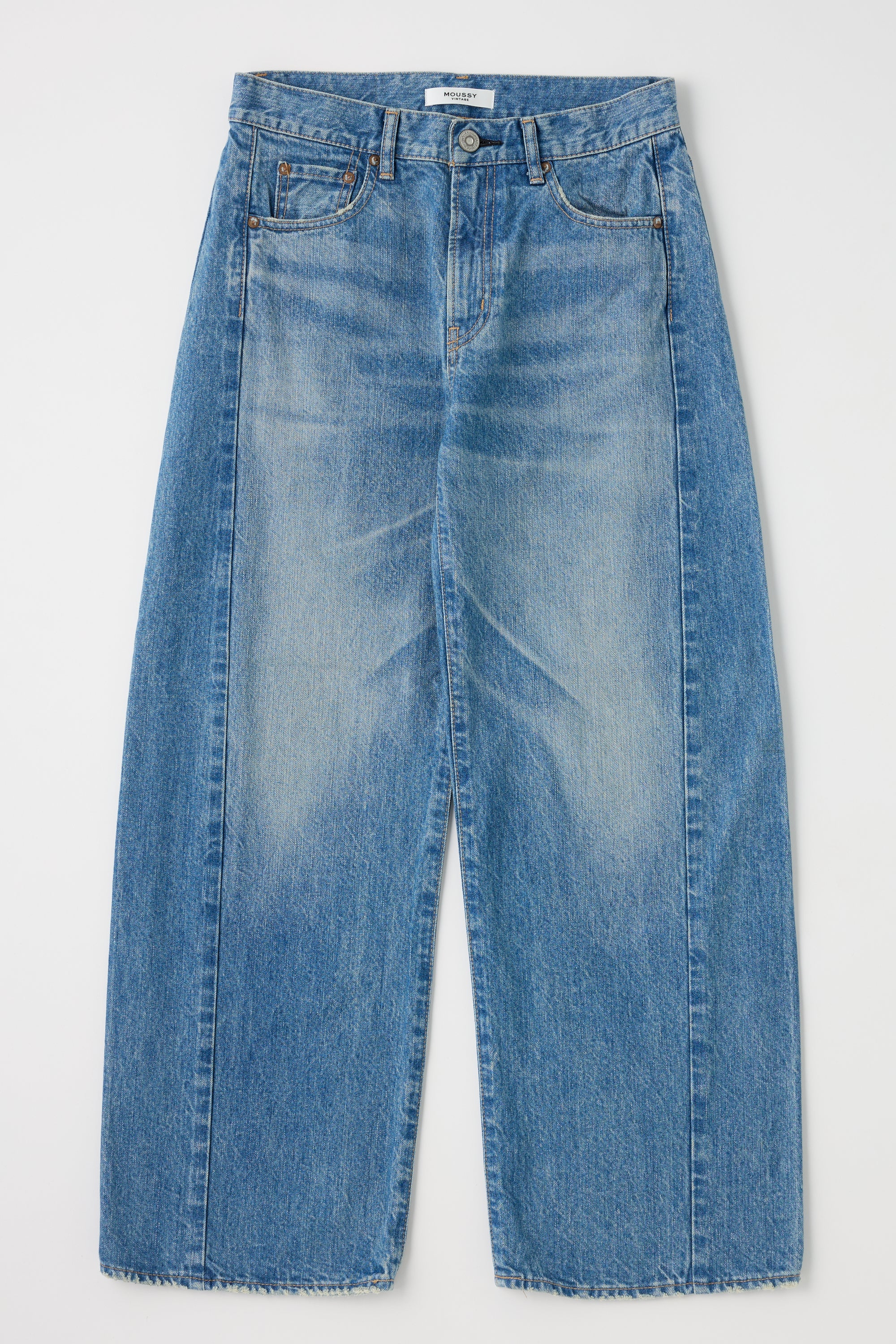 Moussy Vintage Bayard Side Line Cocoon Blue jeans on a white background
