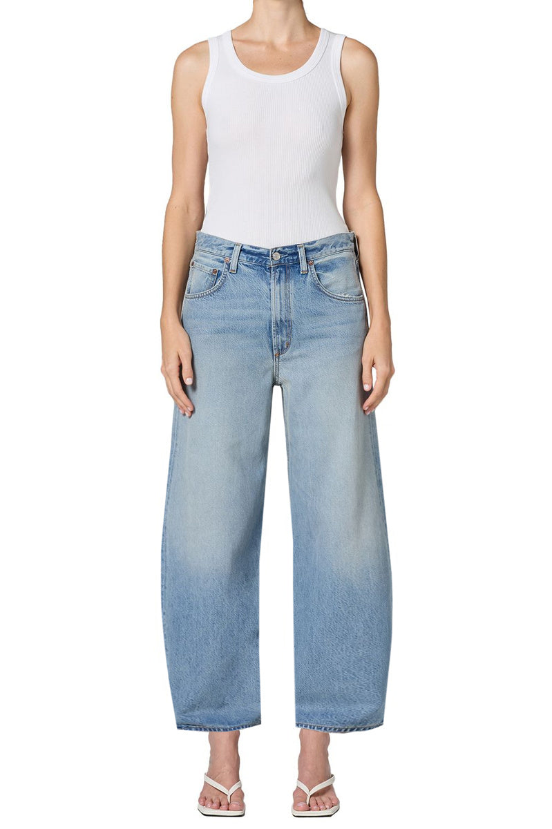 Low Curve Crop Jean in Reset