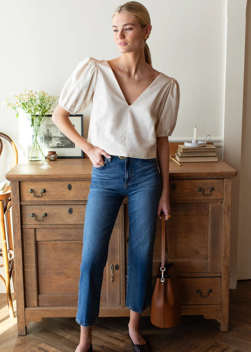 V Top - White Swan