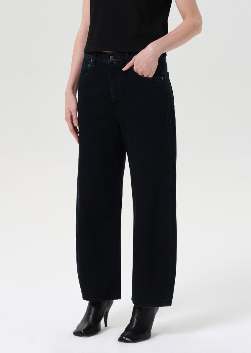 Low Curve Jean Crop