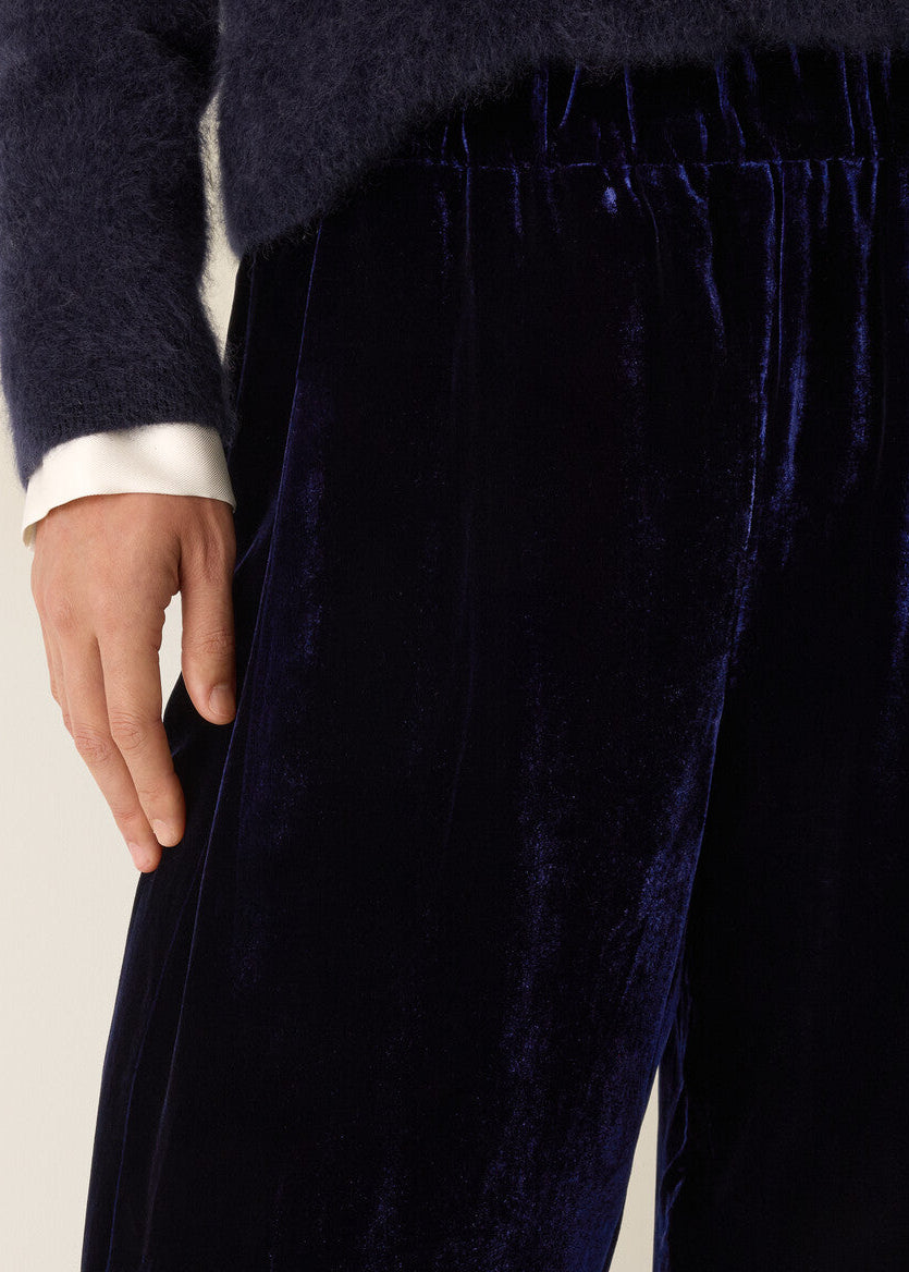 Straight Ankle Pleated Pant