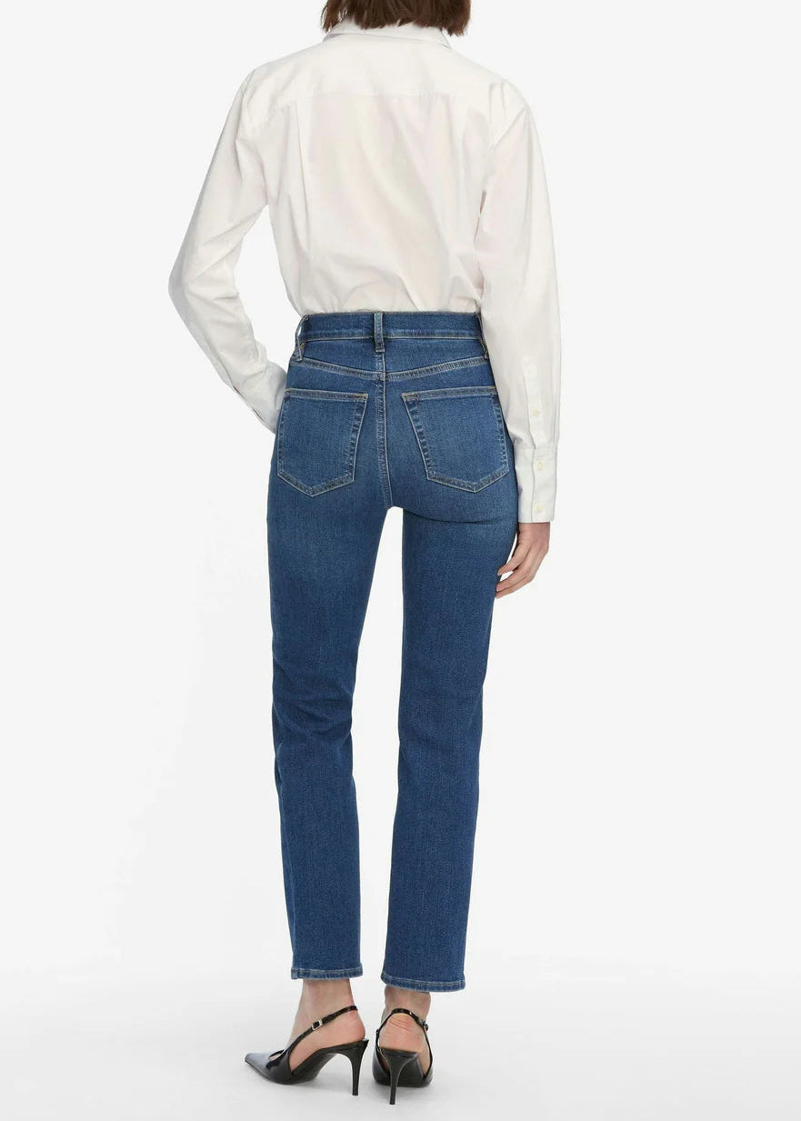Le Sleek Straight Jean