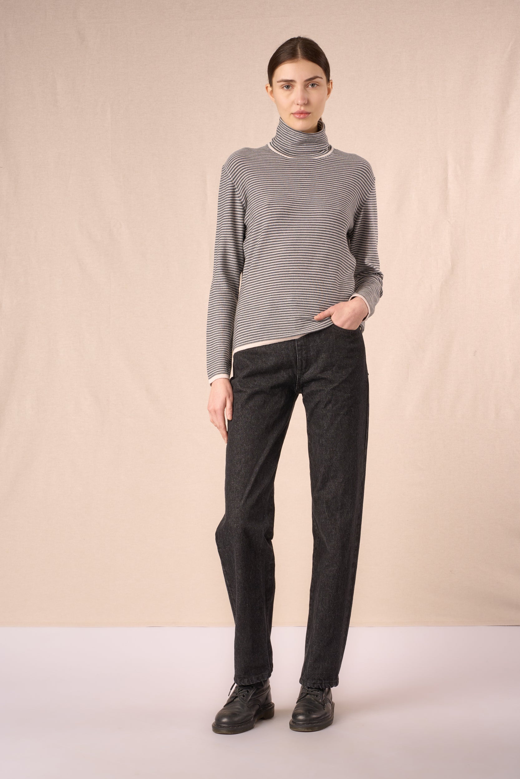 Resil Thin Stripe Turtle Sweater